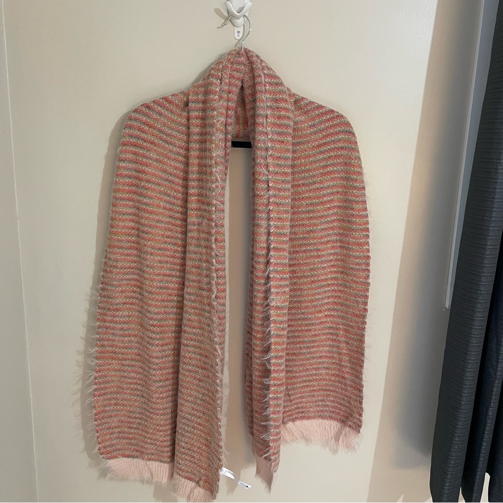 Urban Outfitters Furry Cotton Mix  Blanket Scarf. NWOT